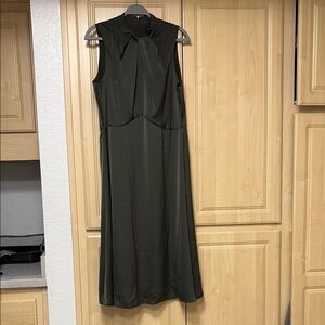 New Banana Republic Dark Green Maxi Long mock neck Sleeveless Dress 16